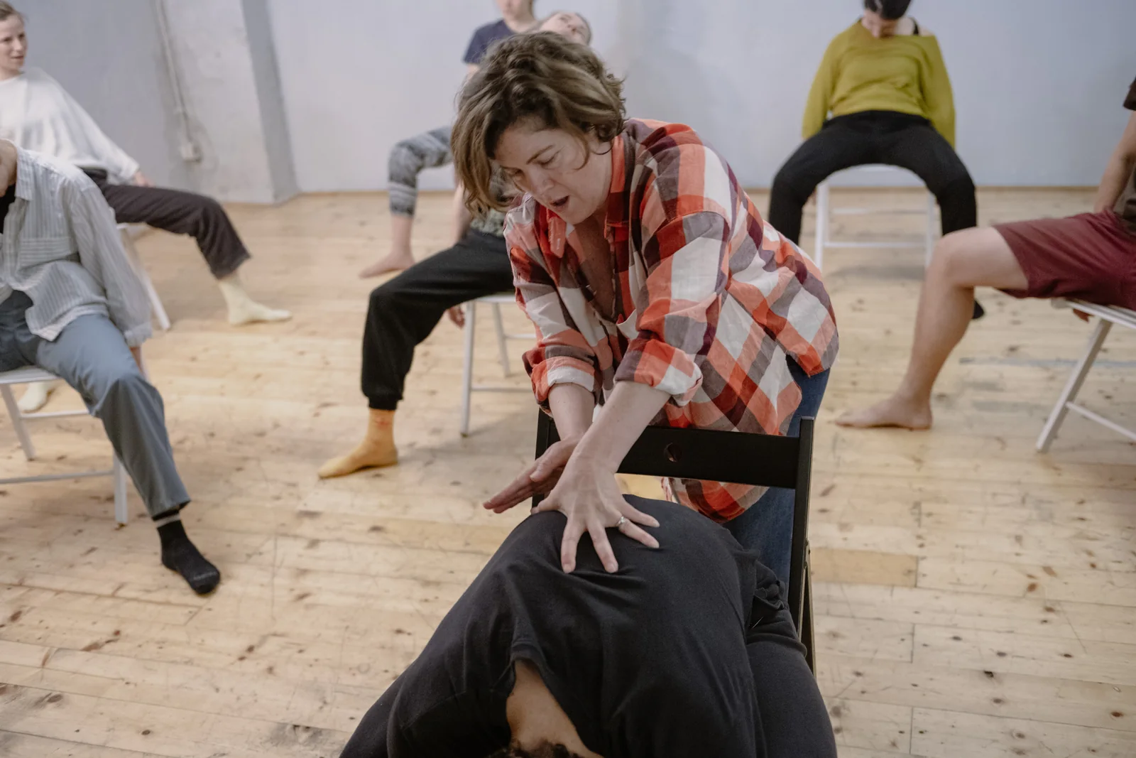 Mitzi Jones leading a class